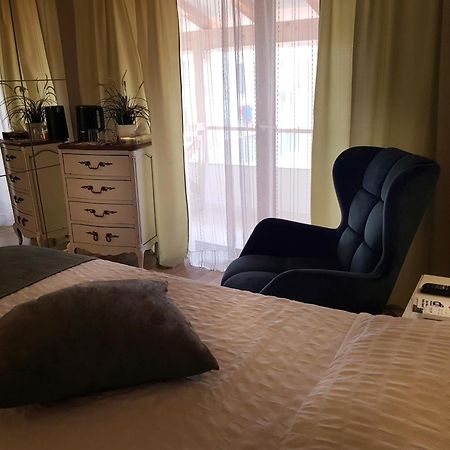 Elania Residence Targu Jiu Ngoại thất bức ảnh