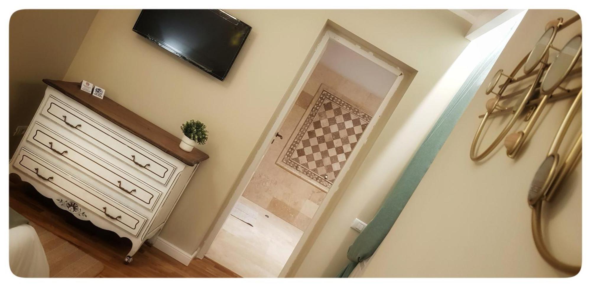 Elania Residence Targu Jiu Ngoại thất bức ảnh