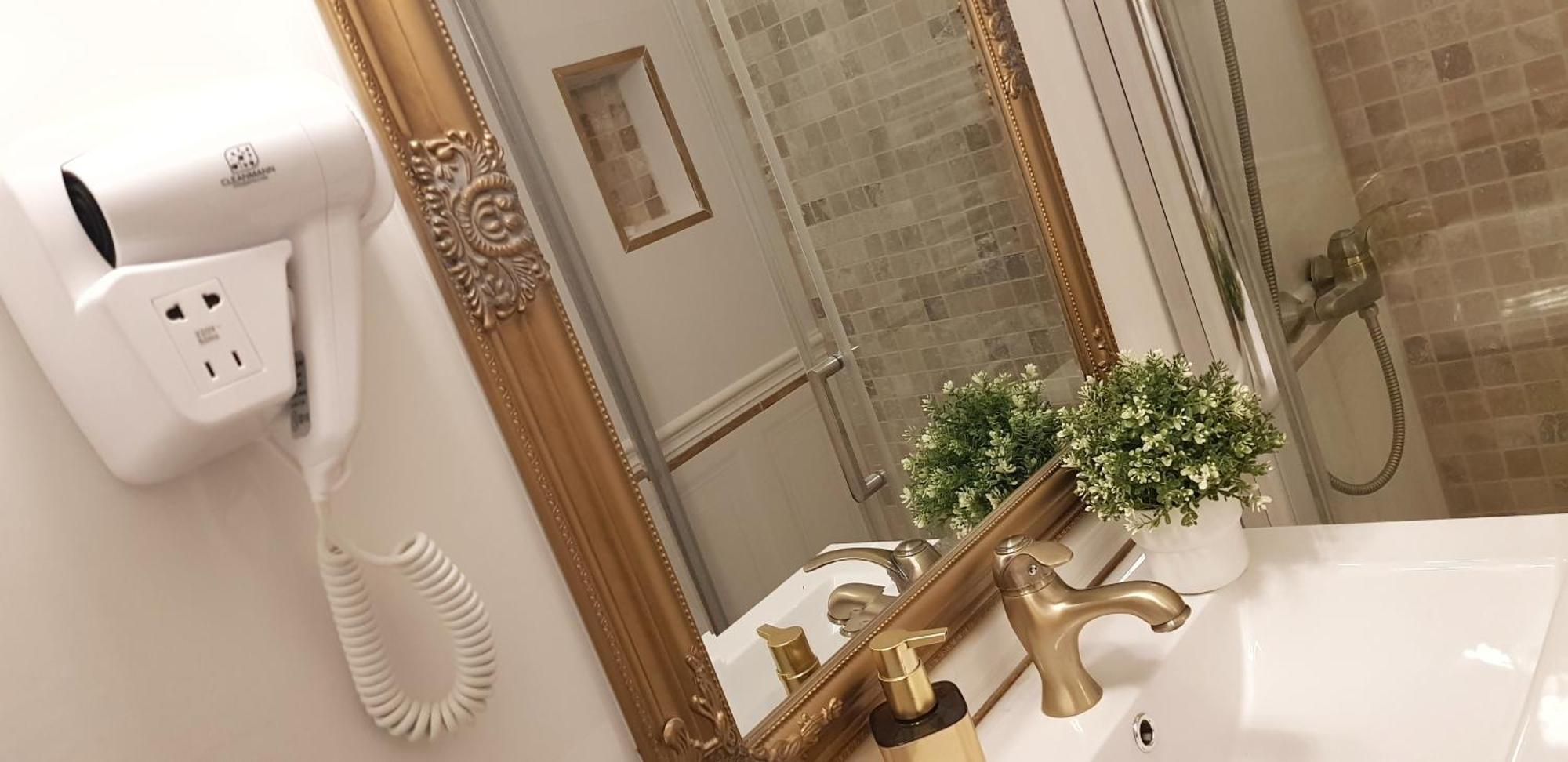 Elania Residence Targu Jiu Ngoại thất bức ảnh